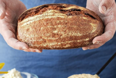 Не спешите выбрасывать — вот что можно сделать из черствого хлеба