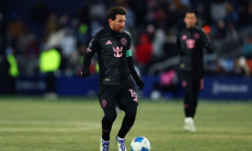 Судью наказали за автограф Лионеля Месси