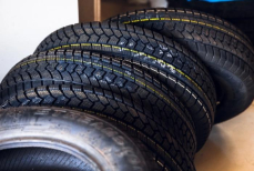 Можно ли хранить шины на балконе