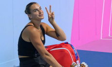 «Ношу его джинсы». Арина Соболенко поделилась фото с возлюбленным