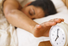 Почему нельзя заводить будильник на утро — ответ удивит многих