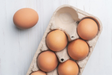 Коричневые или белые. Влияет ли цвет яиц на их полезные свойства