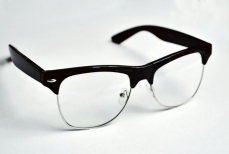 Царапины исчезнут со стекла, экрана и окна — элементарный лайфхак