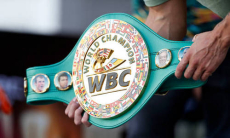 Официально назначен бой казахстанского боксера за титул чемпиона мира