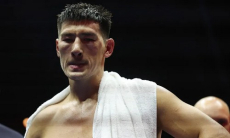 В команде Бетербиева назвали боксера, способного победить Бивола. И это не Артур