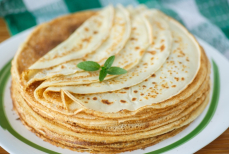 Можно ли печь блины на скисшем молоке