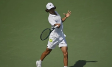 Казахстанский вундеркинд вышел в четвертьфинал турнира в Тунисе