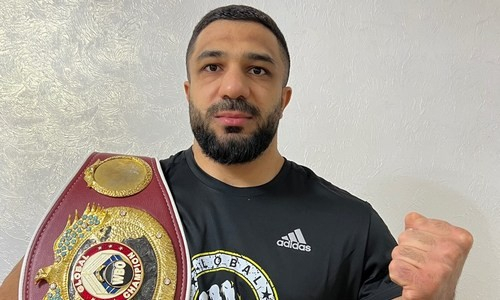 Казахстанский тяжеловес получил бой с экс-чемпионом WBC и WBO