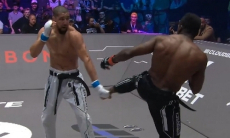 Избиением и нокаутом обернулся бой казаха в зарубежной лиге