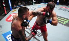 Нокаут произошел в UFC перед выходом Асу Алмабаева. Видео