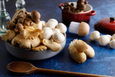 Нужно ли мыть шампиньоны перед готовкой