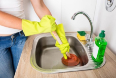 Простые решения сложных засоров — сода, уксус и их неожиданные конкуренты