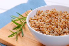 Нужно ли промывать гречку