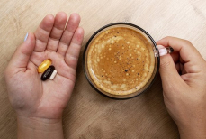 С какими лекарствами опасно сочетать кофе? Ответ фармацевтов