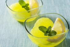 Доктор Малышева назвала десерт, который убережет от слепоты — это не халва и даже не козинаки