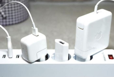 Можно ли оставлять пустую зарядку в розетке