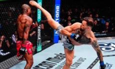 Глухой нокаут ногой в голову с разворота начал главный кард UFC 313. Видео