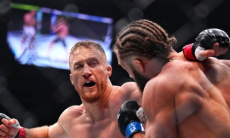 Видео полного боя Джастин Гэтжи — Рафаэль Физиев с яркой рубкой на UFC 313