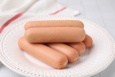 Почему нельзя отправлять сосиски в теплую воду