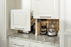 Не там, где все привыкли. Куда поставить чайник на кухне