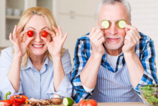 Десять продуктов, которые надо есть дозированно после 50 лет