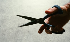 Тупые ножницы станут острыми. Быстрые способы — без специальной точилки