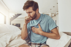 Эти семь симптомов при кашле ни в коем случае нельзя игнорировать