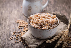 Этот продукт снижает уровень холестерина, кровяного давления и глюкозы. Улучшает пищеварение и защищает желчный пузырь