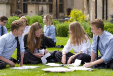 Как уровень образования и дохода влияет на старение