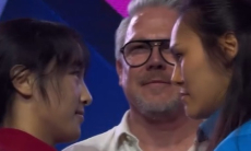 Казахстанские боксерши провели дуэли взглядов перед финалом ЧМ-2025. Видео