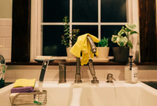 Никогда не мойте водой эти пять предметов быта — вы их испортите