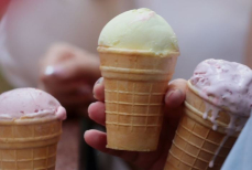 Можно ли есть мороженое, когда болит горло