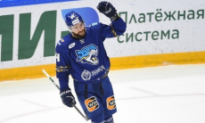 Форвард «Барыса» сыграл юбилейный матч в КХЛ