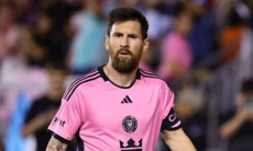 Лионель Месси «растоптал» символы «Барселоны». Видео