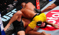 Найден позитивный момент в провальном дебюте Дияра Нургожая в UFC