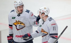 Хоккеист сборной Казахстана помог одержать победу в матче КХЛ