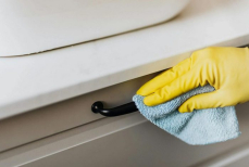 Названы места в доме, которые все забывают отмыть. Они загрязняют всё жильё