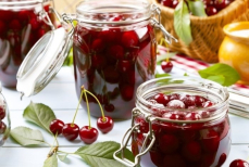 Почему нельзя долго держать варенье в банке