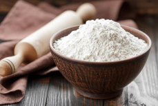 Жучков в муке не будет, даже если хранить годами — вот что нужно положить внутрь