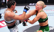 Безумной драмой с нокдауном обернулся бой UFC. Видео