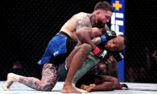 Видео исторического финиша экс-чемпиона UFC в весе Шавката Рахмонова