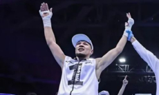 Непобежденный казахстанец выступит в суперкарде у Жанибека Алимханулы