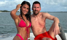 Жена Лионеля Месси блеснула идеальной фигурой в бикини. Фото