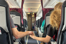 Врач раскрыл, как избежать образования тромба во время длительного перелета