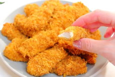 Наггетсы в духовке из курицы — рецепт полезного блюда