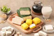 Можно ли есть соевые продукты без вреда для здоровья — пояснил доктор Мясников