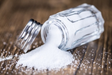 Есть ли у соли срок годности — диетолог сказала, когда использовать приправу уже нельзя