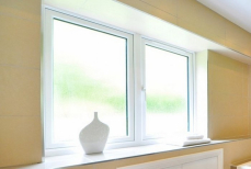 Не уксус и не крахмал. Вот чем мудрые хозяйки моют окна весной — стекла сияют чистотой как новые до самой осени