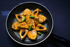 Какую рыбу нельзя есть вместе со шкуркой