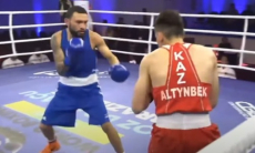 Появилось видео мощной победы Казахстана на Кубке мира по боксу